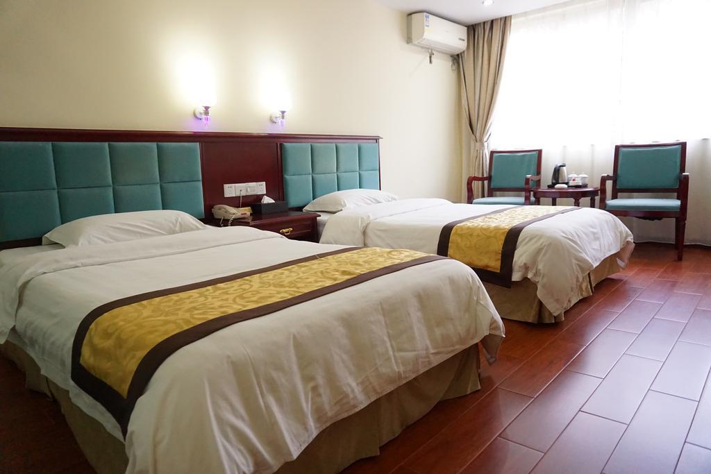 Guangdong Oversea Chinese Hotel Canton Chambre photo