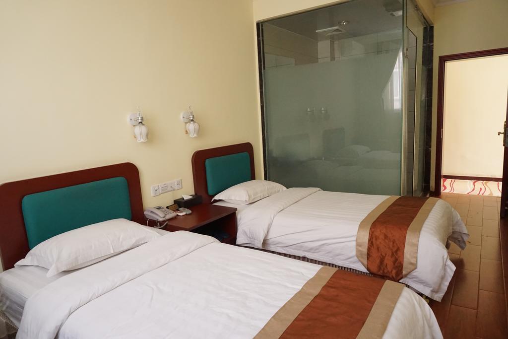 Guangdong Oversea Chinese Hotel Canton Chambre photo