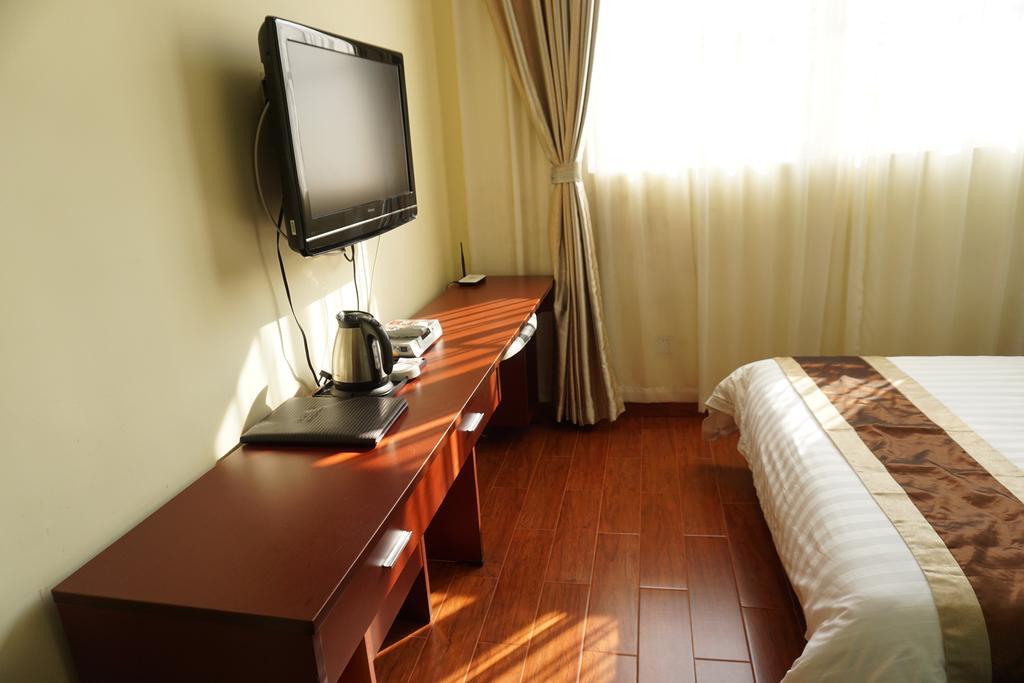 Guangdong Oversea Chinese Hotel Canton Chambre photo